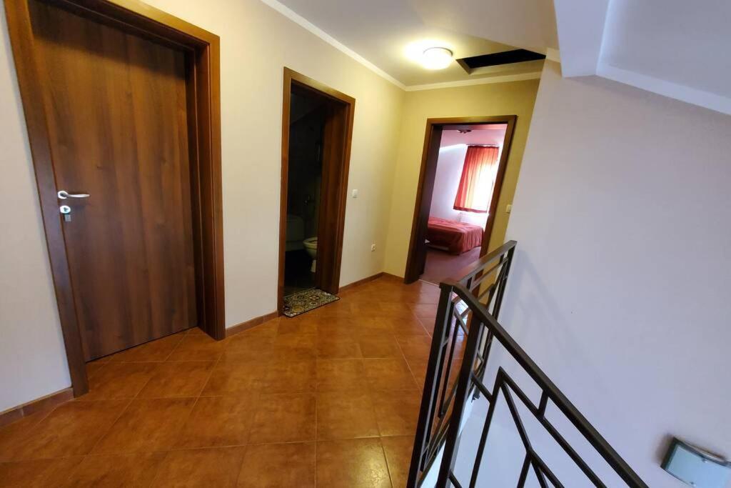 Двете Къщи В Планината Villa Beli Osŭm Exterior photo