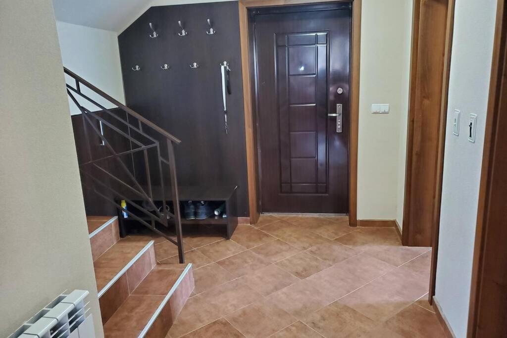 Двете Къщи В Планината Villa Beli Osŭm Exterior photo