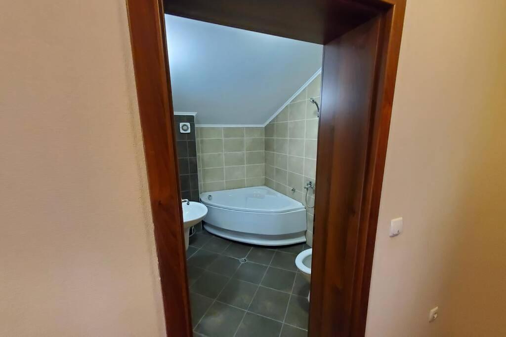 Двете Къщи В Планината Villa Beli Osŭm Exterior photo